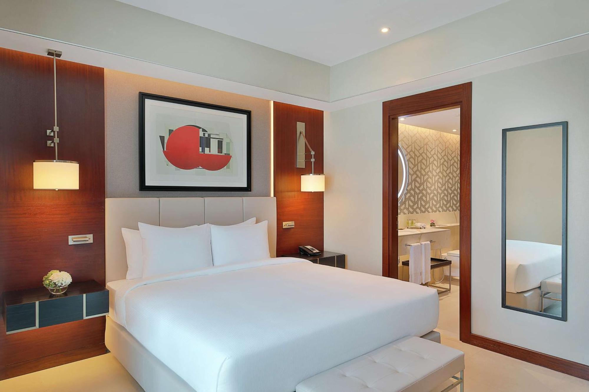 Hotel Hilton Doha The Pearl Esterno foto