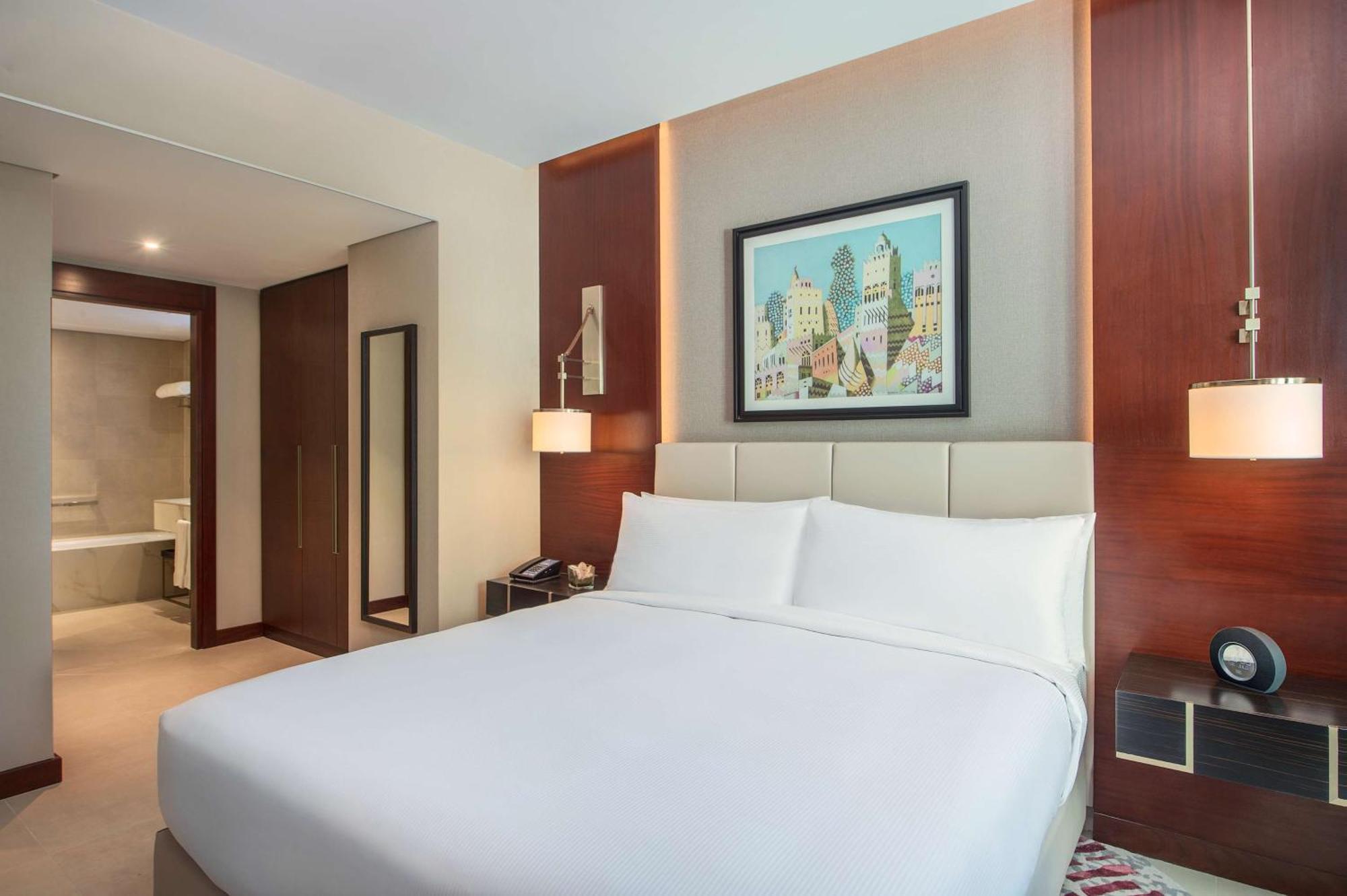 Hotel Hilton Doha The Pearl Esterno foto