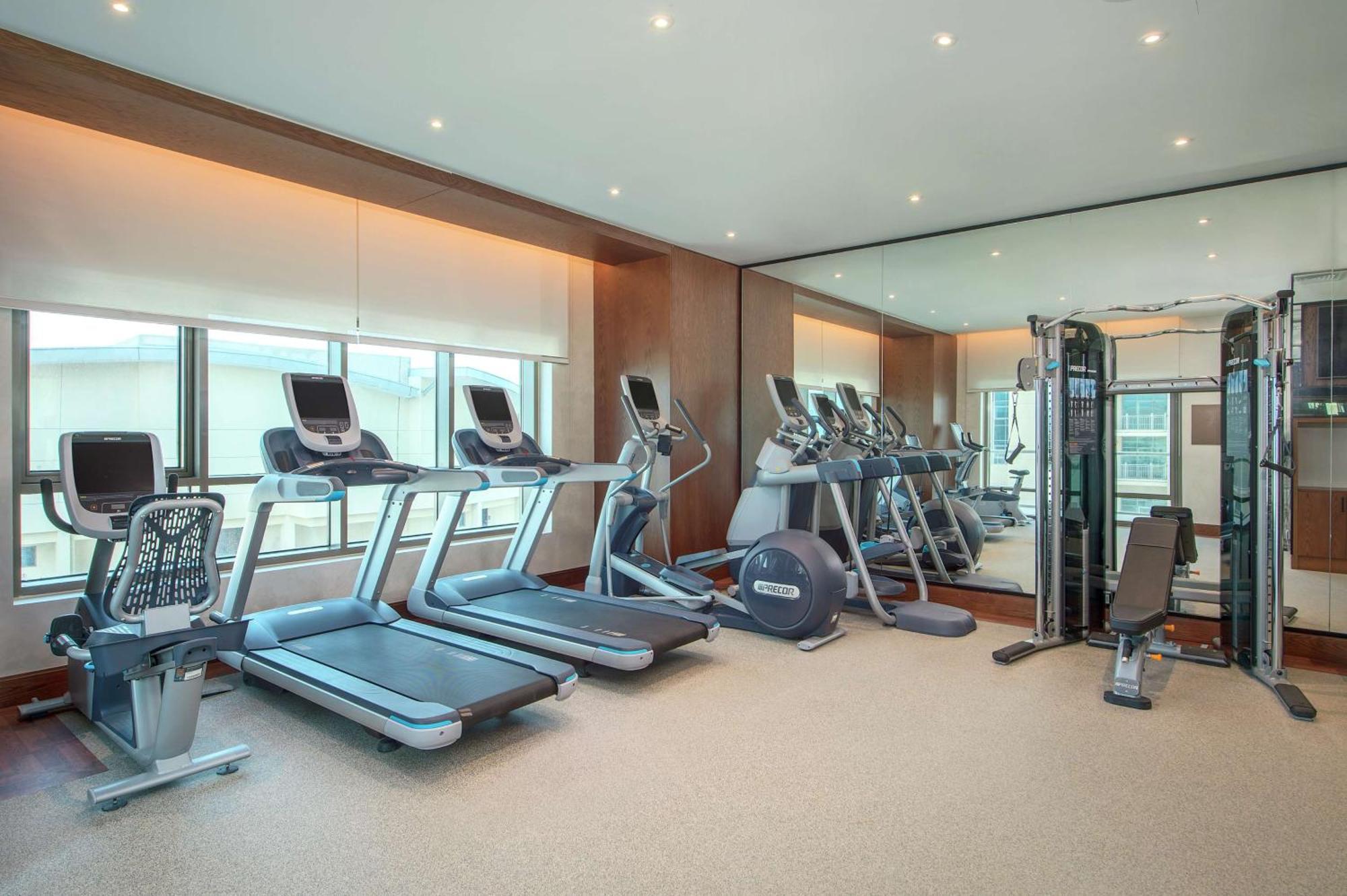 Hotel Hilton Doha The Pearl Esterno foto