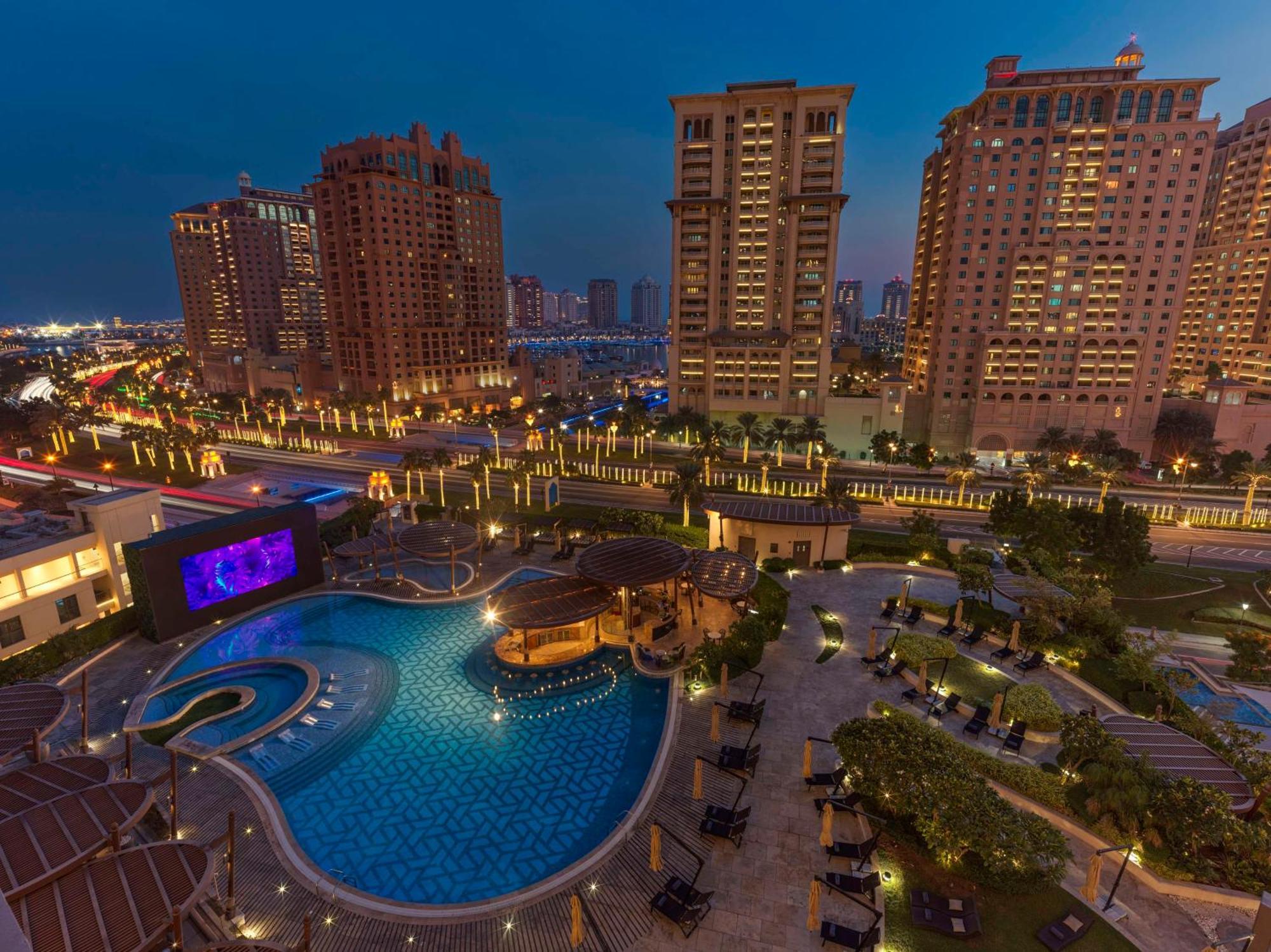 Hotel Hilton Doha The Pearl Esterno foto