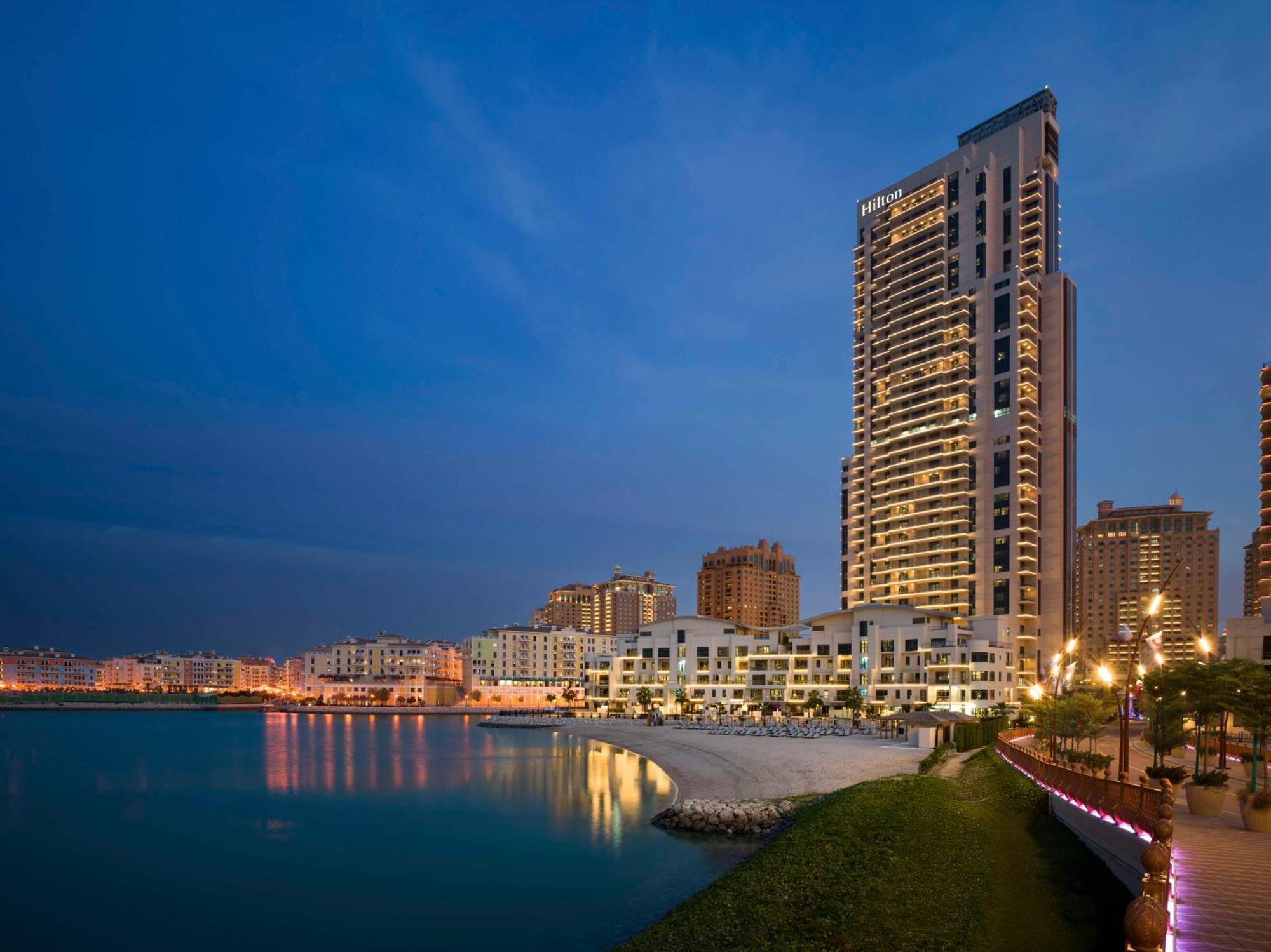 Hotel Hilton Doha The Pearl Esterno foto