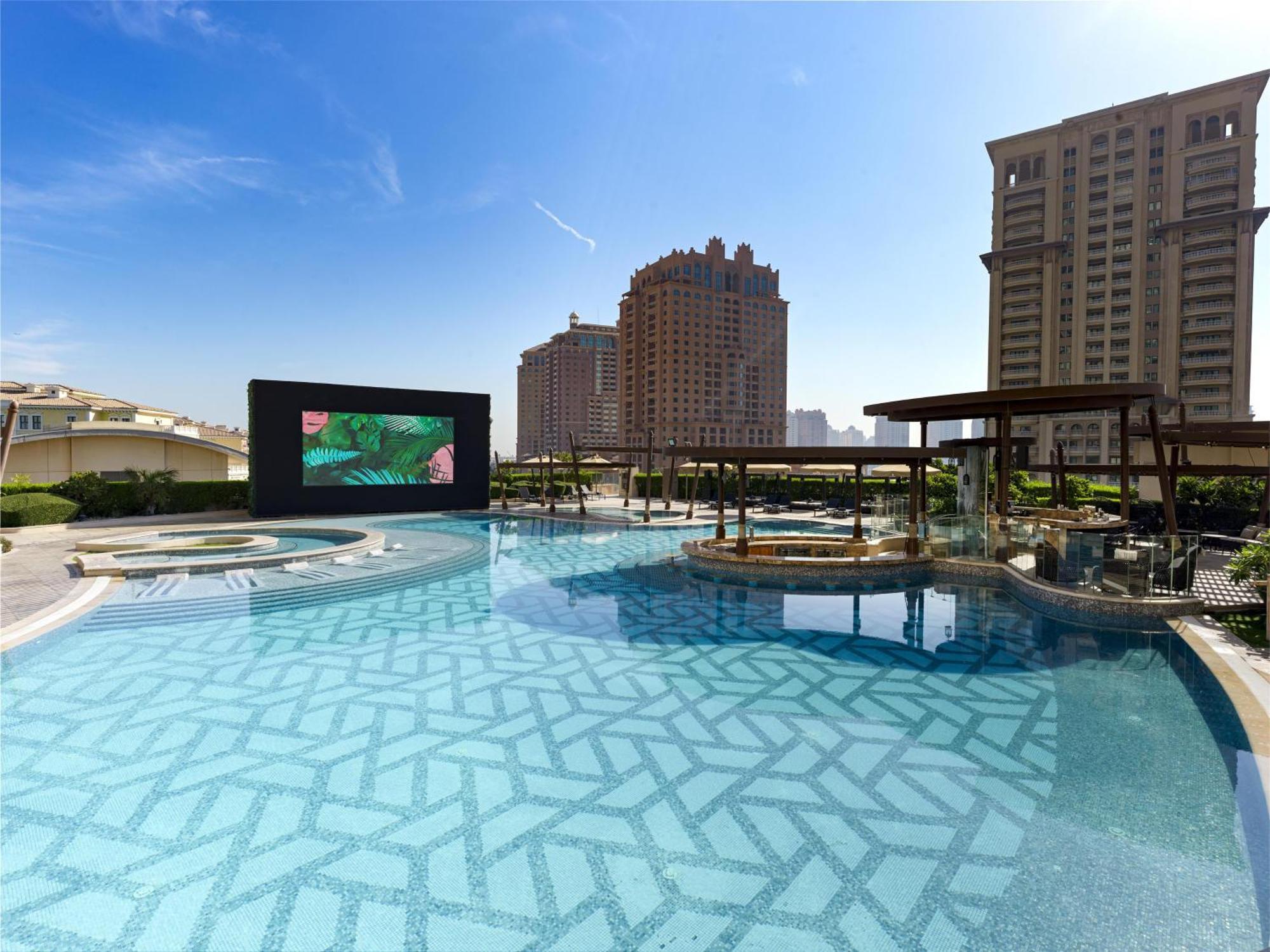 Hotel Hilton Doha The Pearl Esterno foto